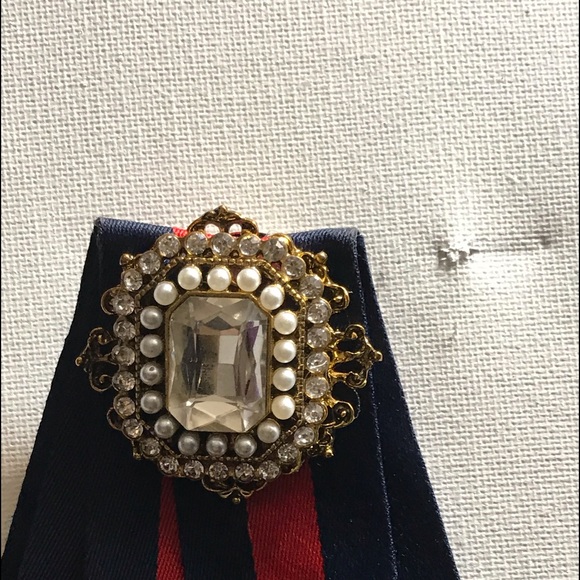 Rhinestone navy blue and red brooches - Picture 2 of 2